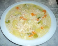 Canja de frango e legumes