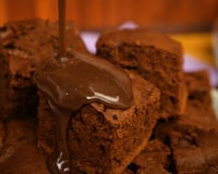 Bolo de café com chocolate