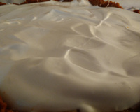 Torta de banana com doce de leite