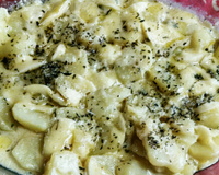 Batata gratinada cozida no leite