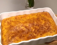 Bolinho de cenoura com queijo (cupcake salgado)