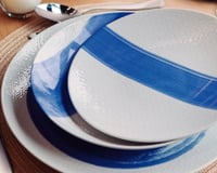 Conjunto de 20 peças com 55% de desconto! Aparelho de jantar Tramontina de porcelana é ideal para deixar a mesa mais elegante