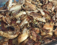 Frango no forno com creme de cebola