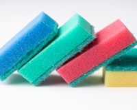 Não sabia que estava usando a esponja errada para lavar louças até que um especialista em limpeza revelou a verdade