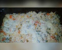 Arroz de forno com atum e legumes