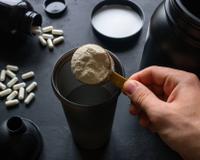 Alerta saúde! É bom tomar suplemento alimentar? Descubra se pode fazer mal ao seu corpo
