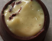 Bombom de mousse de maracujá