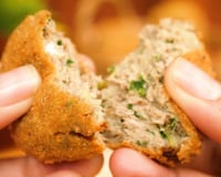 Sobrou churrasco? Esta receita do TudoGostoso transforma as carnes em um bolinho crocante e delicioso