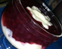 Sagu de vinho com creme