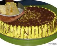 Bolo mousse de pêssego com sorvete de creme