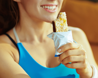 Vai para a praia? Confira 4 opções de snacks saudáveis para ter por perto