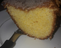 Pão-de-ló de fubá Sanclair