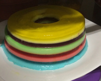 Gelatinas coloridas em camadas