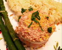 Hambúrguer de salmão com cream cheese e amêndoas