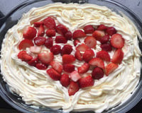 Merengue Divino de Morango com Creme