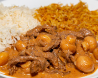 Nada supera esse strogonoff caseiro que eu comia nos almoços de aniversário quando era criança