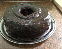 Bolo de chocolate integral com cobertura