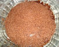 Doce gelado de coco com chocolate