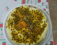 Bolo de maracujá recheado com mousse de maracujá