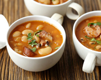 Feijão-branco com carne-seca: confira a receita