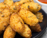 Esse bolinho de arroz sequinho é melhor do que muito salgado de padaria