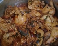 Frango caipira com polenta e cambuquira