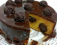 Bolo de cenoura recheado