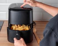 Comprei uma air fryer há 2 meses. Gostaria que alguém tivesse me dito para não colocar esse papel nela antes