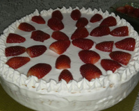 Torta de morango com chantilly