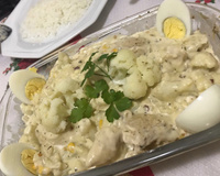 Frango com brócolis e couve-flor ao molho branco