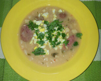 Bucho com feijão branco e mocotó