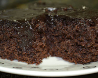 Bolo de chocolate surpresa (beterraba)