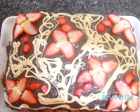 Torta de brigadeiro com morango