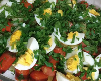 Salada quente de salsicha com batata