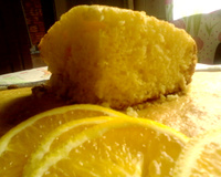 Bolo fofinho com casca de laranja