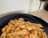 Macarrão penne ao molho de camarão
