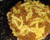 Macarrão com carne moída