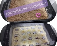 Cuca de goiabada e banana
