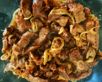 Iscas de filé acebolado