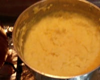 Purê de batatas para cachorro quente