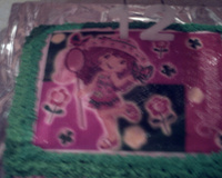 Bolo de aniversário com papel de arroz