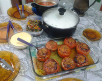 Tomates ao forno recheados