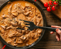 Strogonoff de 20 minutos: só faço assim desde que aprendi essa receita e meu filho quase lambe a travessa