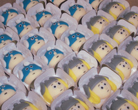 Docinhos modelados com leite ninho e leite condensado