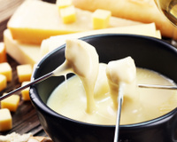 Queijos para fondue: descubra quais são os melhores