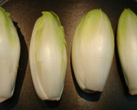 Barcas de endívias a rolê