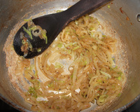 Sopa de cebola com alho poró