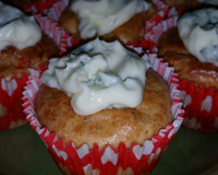 Cupcake salgado de peito de peru e queijo