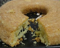 Bolo simples de coco