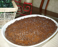 Doce gelado de coco com chocolate